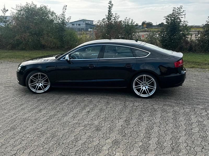 Schwarz Gebraucht 2011 Audi A5 S-Line Coupé | 8.750 € (Superpreis) - Bild 1/4