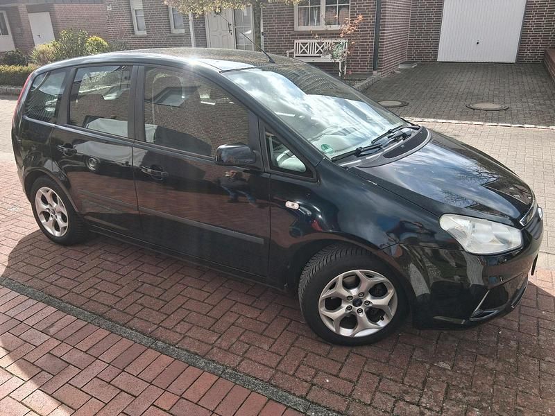 Gebraucht Ford Focus 125 PS (91 kW) 2010 Schwarz Kombi