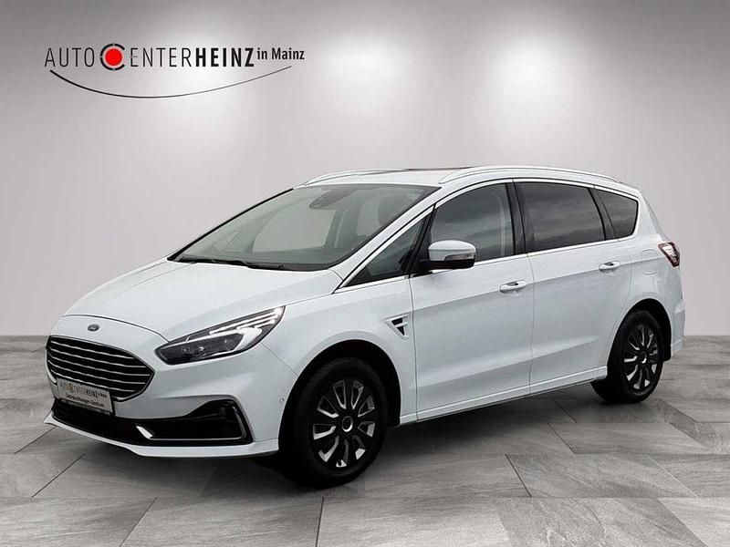 Gebraucht Ford S-MAX Titanium 150 PS (110 kW) 2023 Weiß Van / Kleinbus
