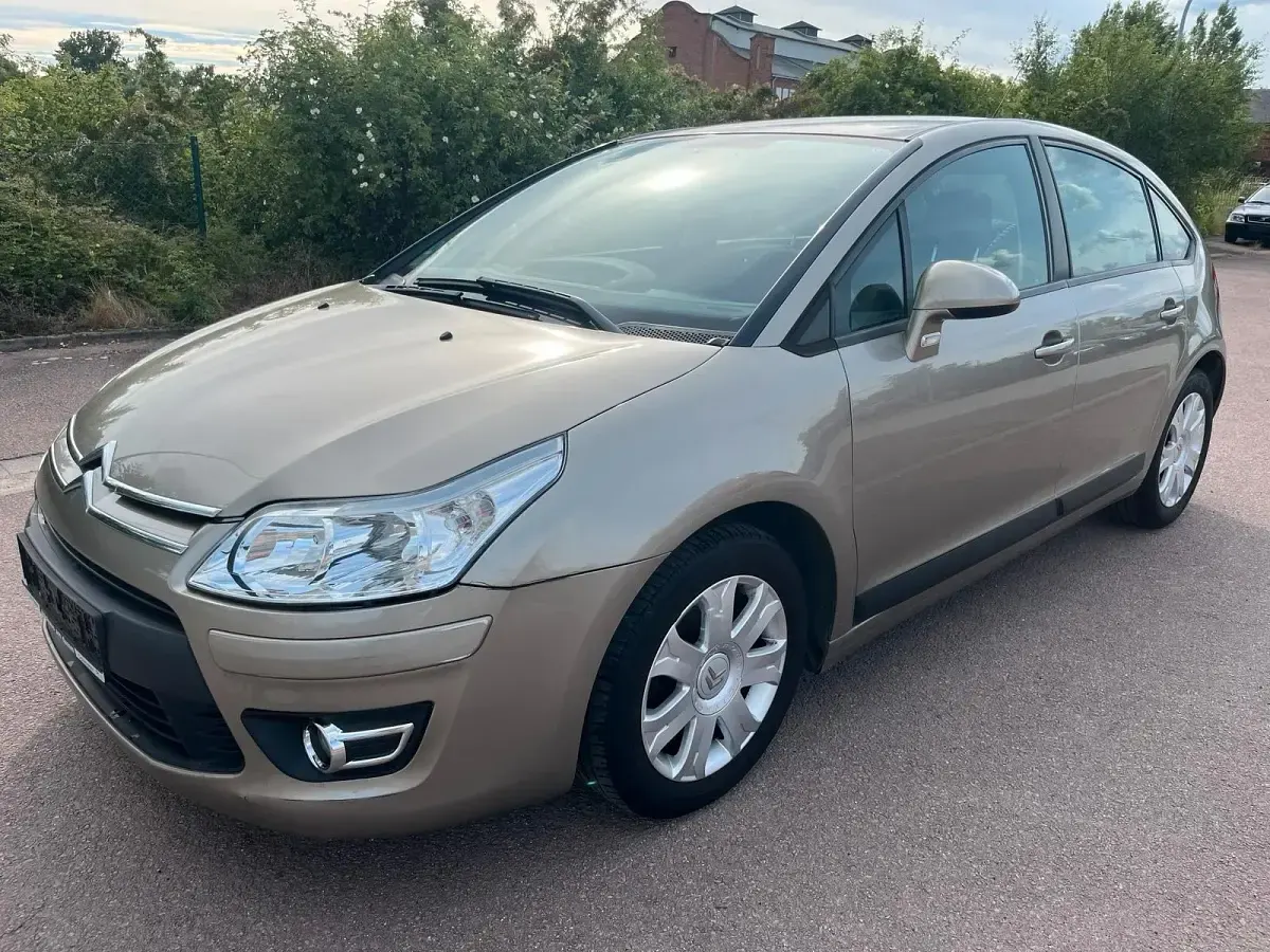 Gebraucht Citroën C4 Exclusive 118 PS (86 kW) 2009 Gold Limousine