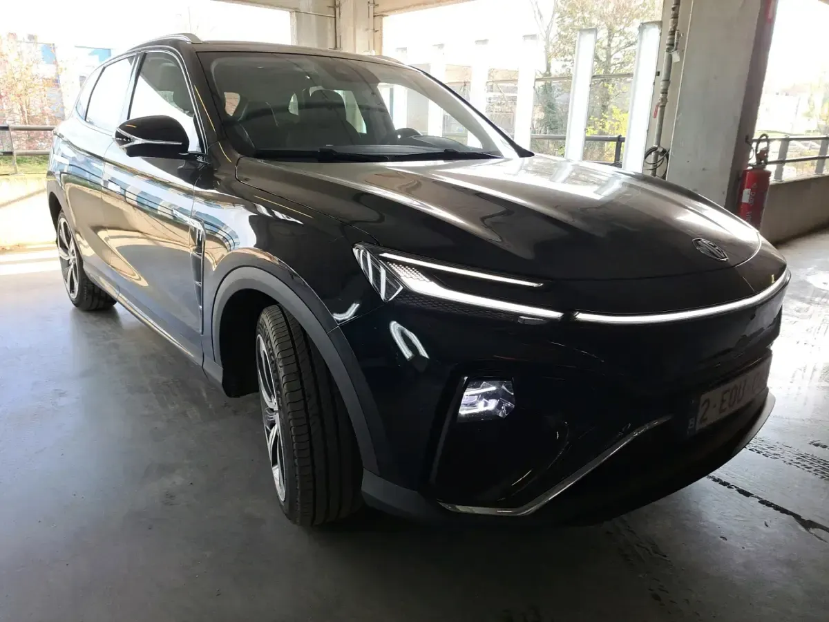 Gebraucht MG Marvel R Luxury 131 kW (179 PS) 2024 Schwarz (pebble black) SUV