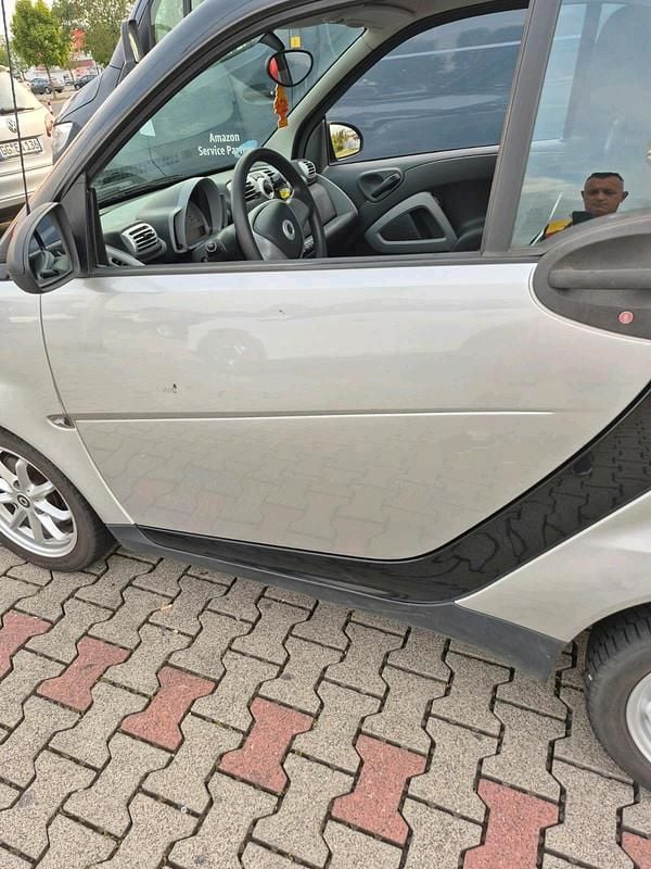 Schwarz Gebraucht 2010 Smart ForTwo Coupé Coupé | 3.500 € (Guter Preis) - Bild 1/4