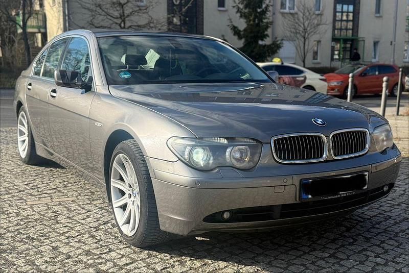 Gebraucht BMW 735 273 PS (200 kW) 2004 Grau Limousine