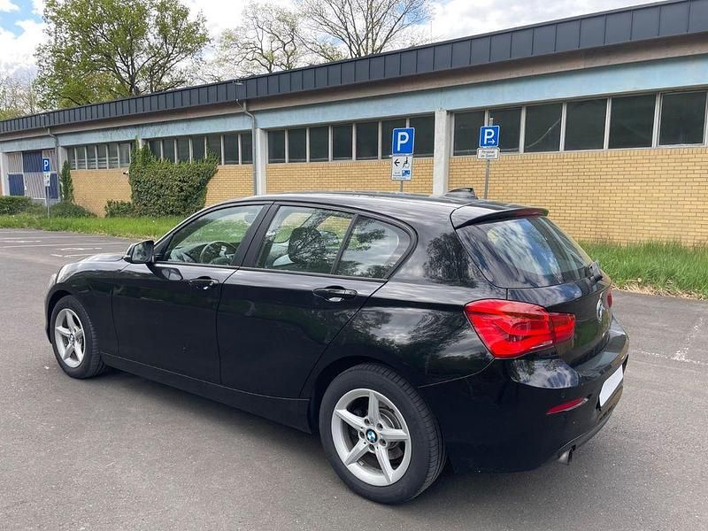 Gebraucht BMW 118 Advantage 136 PS (100 kW) 2016 Schwarz Kleinwagen