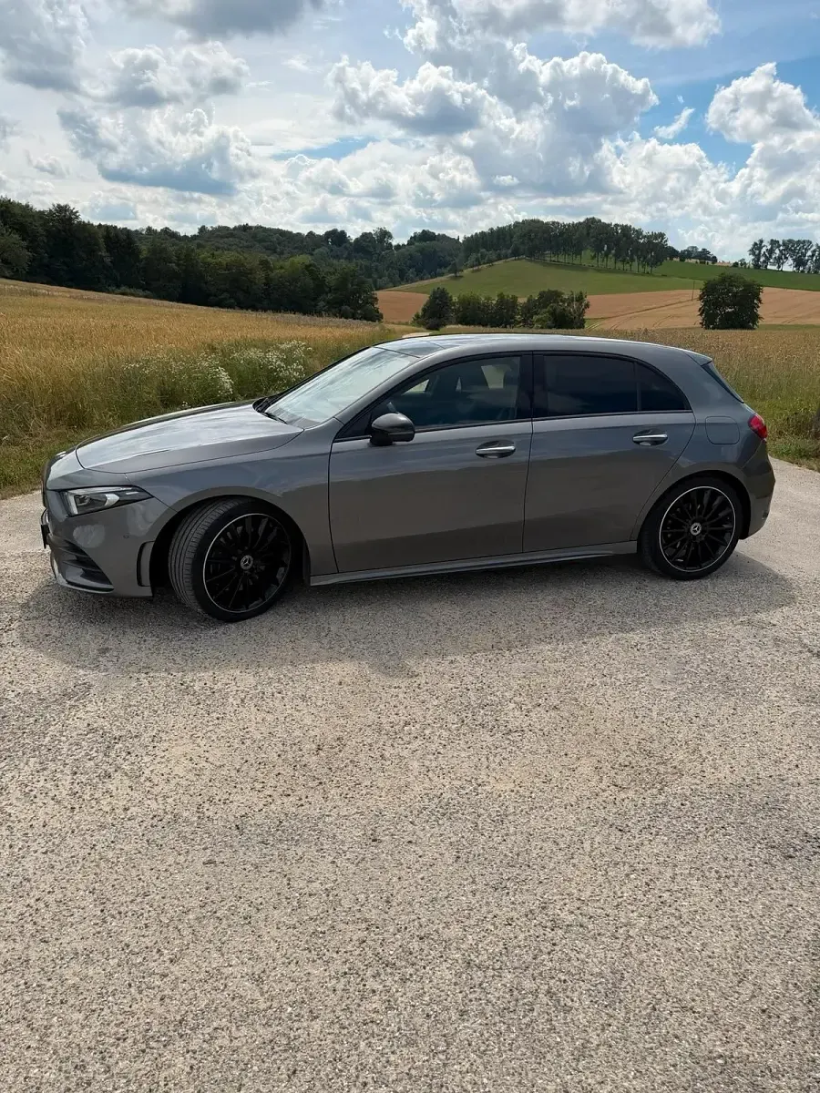 Gebraucht Mercedes A250 AMG line 224 PS (164 kW) 2018 Grau Kleinwagen