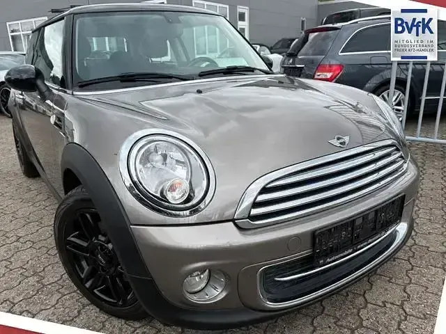 Usata Mini Cooper Pepper 122 CV (89 kW) 2013 Argento Utilitaria
