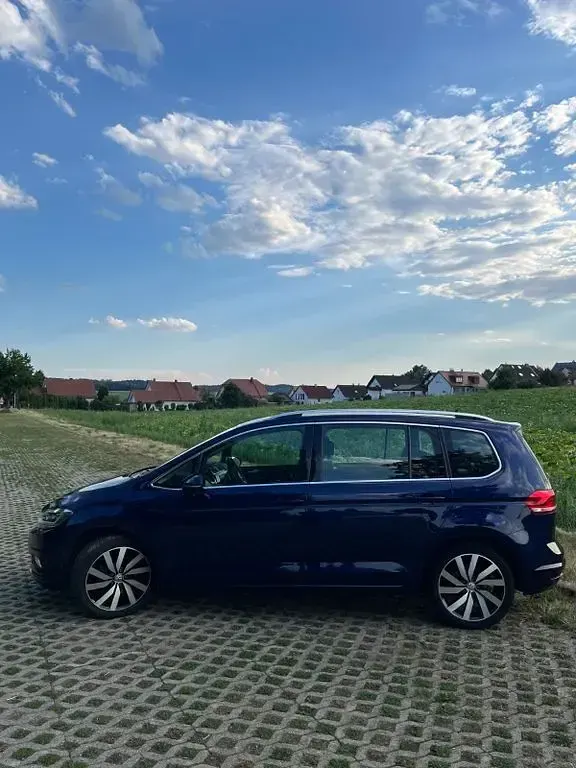 Gebraucht VW Touran Highline 150 PS (110 kW) 2016 Blau Van / Kleinbus