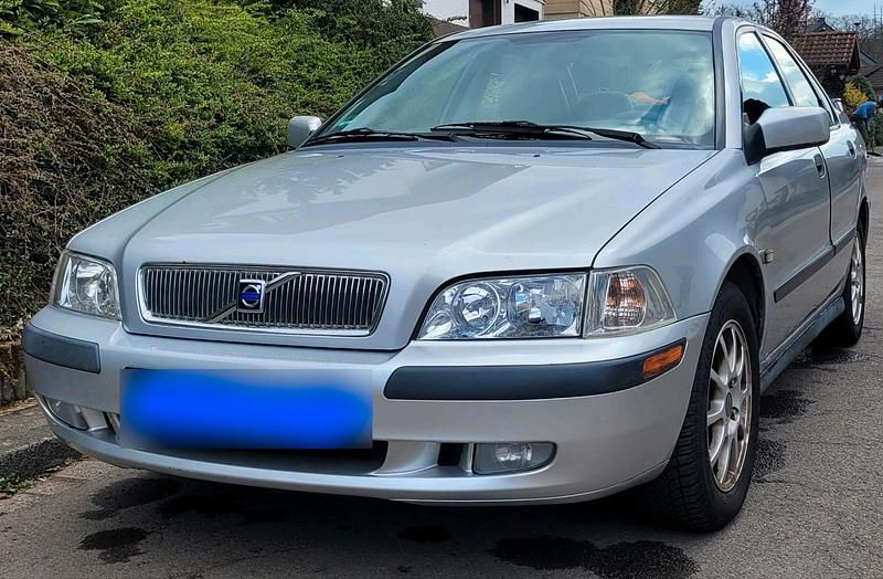 Gebraucht Volvo S40 108 PS (79 kW) 2000 Silber Limousine