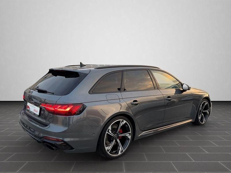 Second-hand Audi RS4 Advanced 450 CP (330 kW) 2024 Gri Break