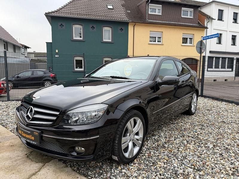 Gebraucht Mercedes CLC180 143 PS (105 kW) 2010 Schwarz Kleinwagen