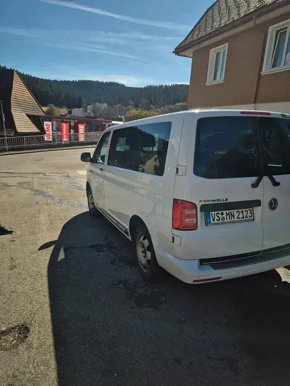 Używany VW Caravelle 150 KM (110 kW) 2015 Biały Van