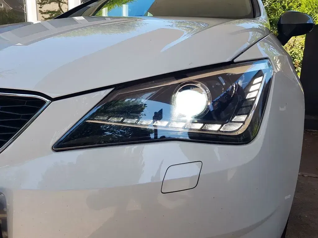 Gebraucht Seat Ibiza CONNECT 90 PS (66 kW) 2016 Weiß Limousine