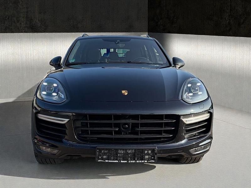 Gebraucht Porsche Cayenne Turbo 519 PS (381 kW) 2015 Schwarz SUV