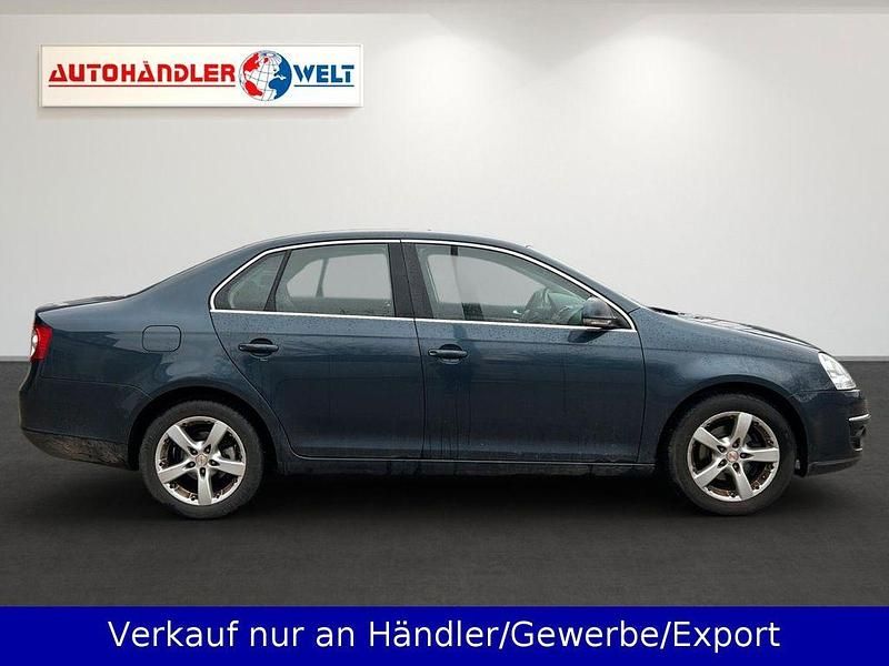 Gebraucht VW Jetta Comfortline 102 PS (75 kW) 2006 Blau Limousine