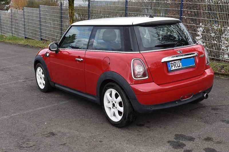 Gebraucht Mini Cooper Chili 120 PS (88 kW) 2009 Rot Kleinwagen