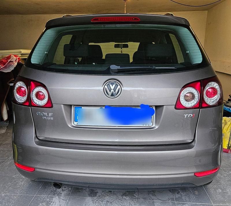 Gebraucht VW Golf Plus Cross Trendline 105 PS (77 kW) 2011 Grau Van / Kleinbus