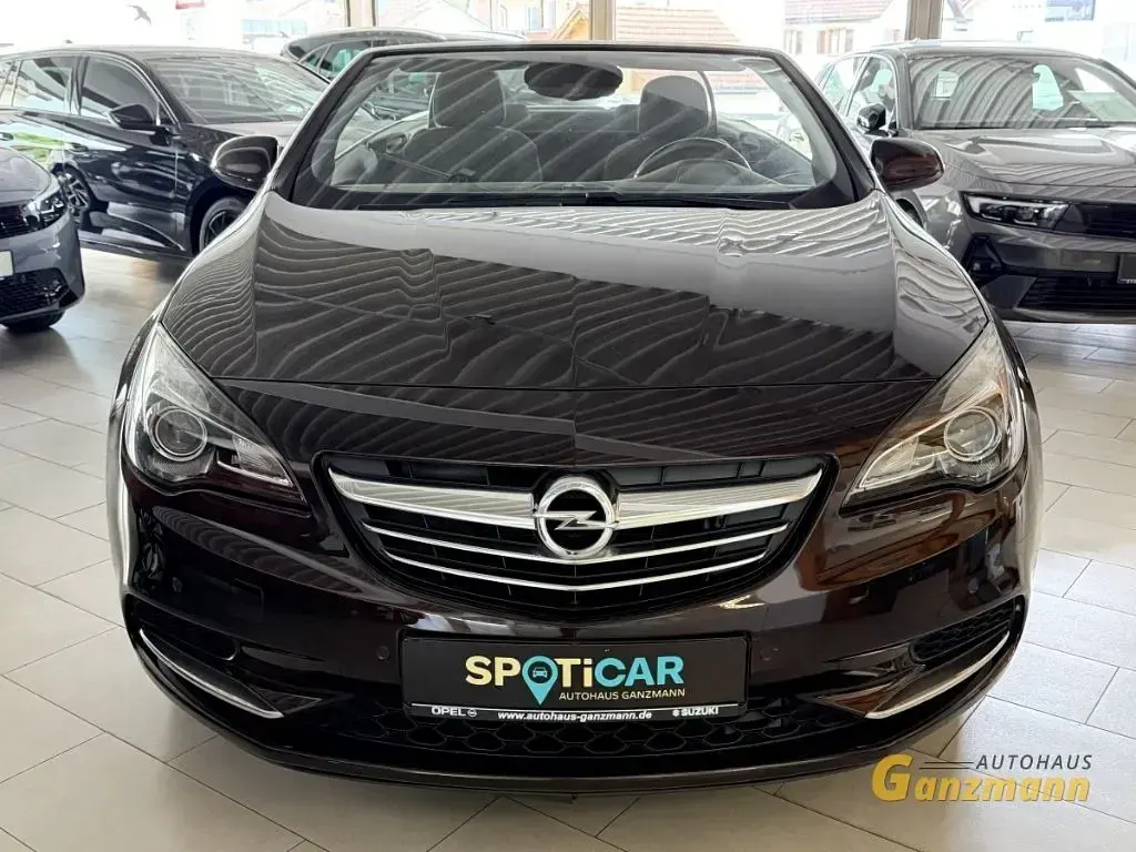 Gebraucht Opel Cascada Edition 120 PS (88 kW) 2016 Braun Cabrio