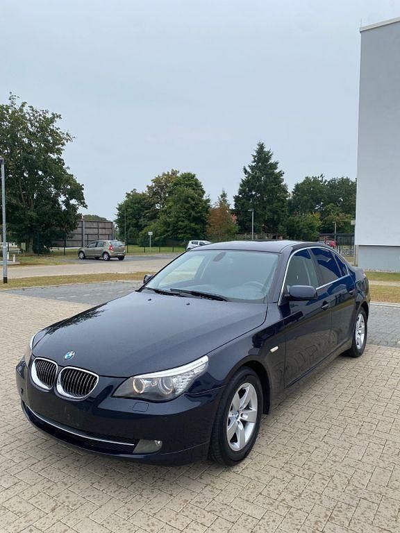 Blau Gebraucht 2007 BMW 523 Advantage Limousine | 4.690 € (Fairer Preis) - Bild 1/4