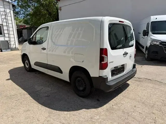 Gebraucht Opel Combo Edition 102 PS (75 kW) 2022 Weiß Van / Kleinbus