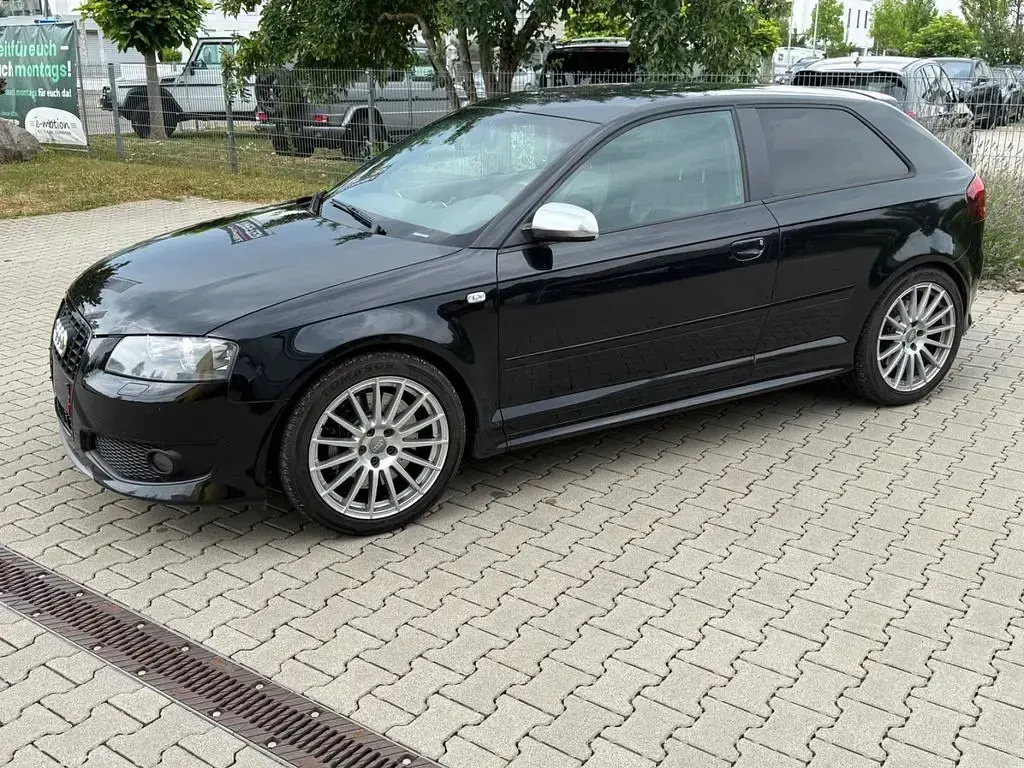 Gebraucht Audi S3 Sportback Sport 265 PS (194 kW) 2008 Schwarz Kleinwagen