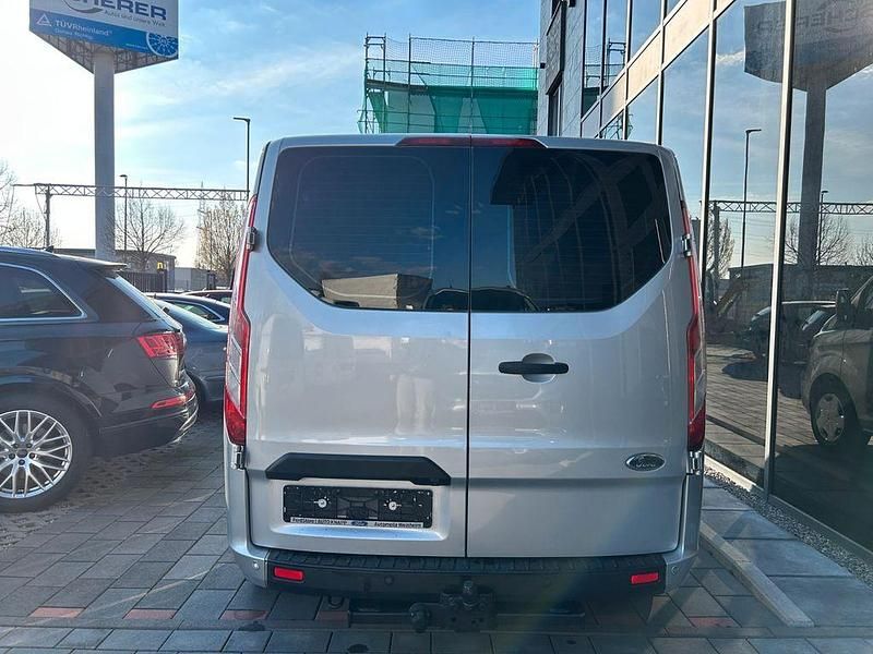 Occasion Ford Transit Custom Trend 131 ch (96 kW) 2020 Argent Monospace