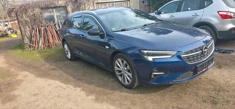 Gebraucht Opel Insignia 160 PS (117 kW) 2021 Blau Kombi