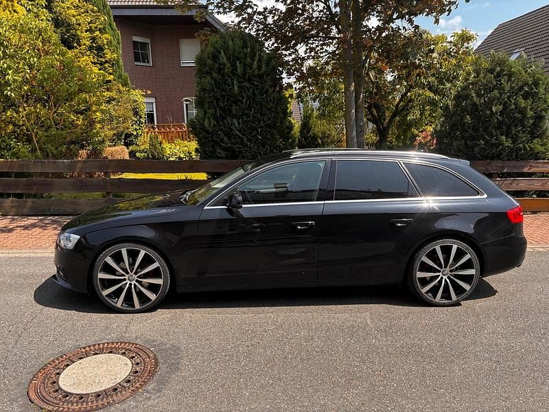 Gebraucht Audi A4 170 PS (125 kW) 2012 Schwarz Kombi