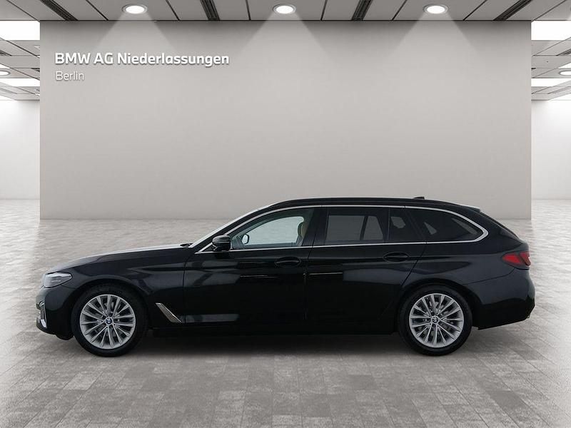 Gebraucht BMW 520 Sport Line 190 PS (139 kW) 2022 Schwarz Kombi