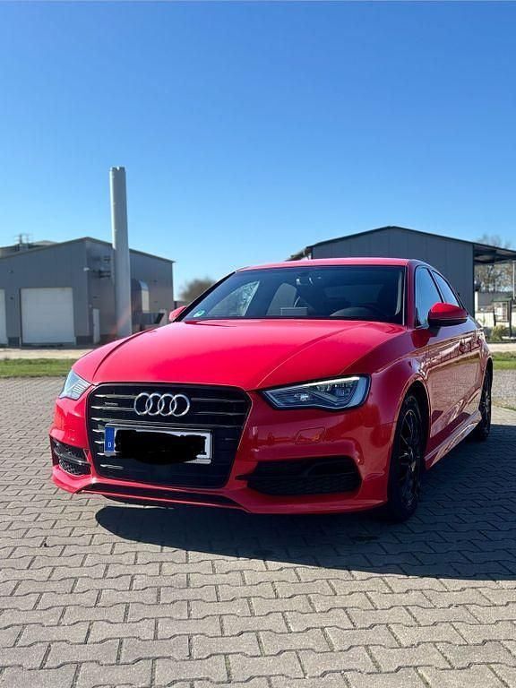 Gebraucht Audi A3 S-Line 184 PS (135 kW) 2015 Rot Limousine