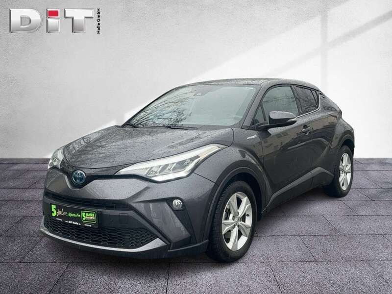 Grey (metallic) Gebraucht 2021 Toyota C-HR Team SUV | 18.840 € (Superpreis) - Bild 1/4