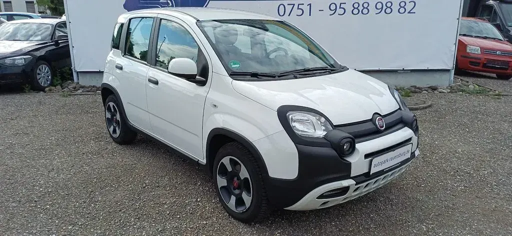 Gebraucht Fiat Panda Cross Cross 69 PS (50 kW) 2023 Weiß Kleinwagen