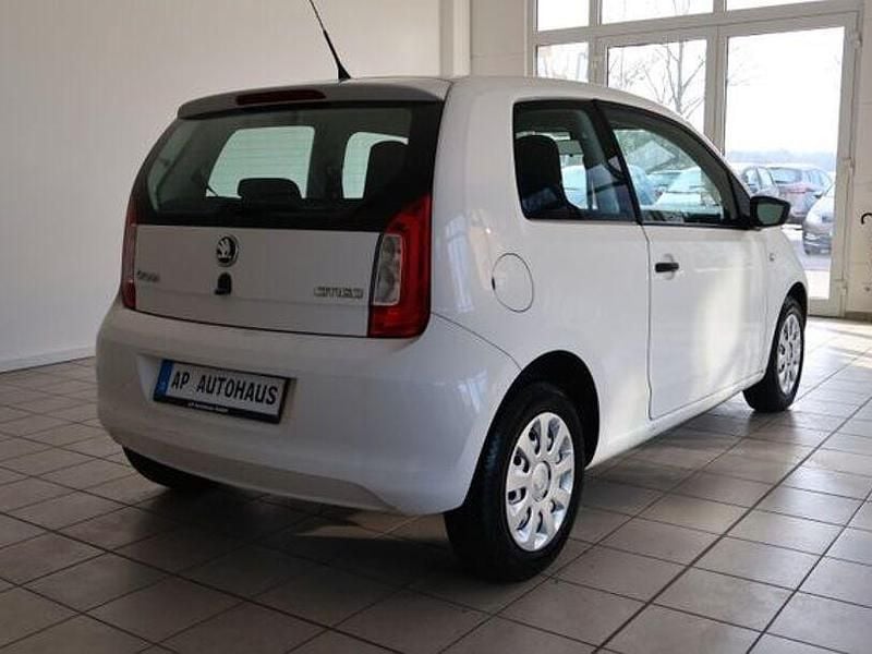 Gebraucht Skoda Citigo Active 60 PS (44 kW) 2012 Bila candy/candyweiss Kleinwagen