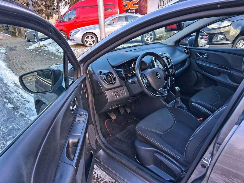 Gebraucht Renault Clio IV Dynamique 73 PS (53 kW) 2013 Grau Limousine