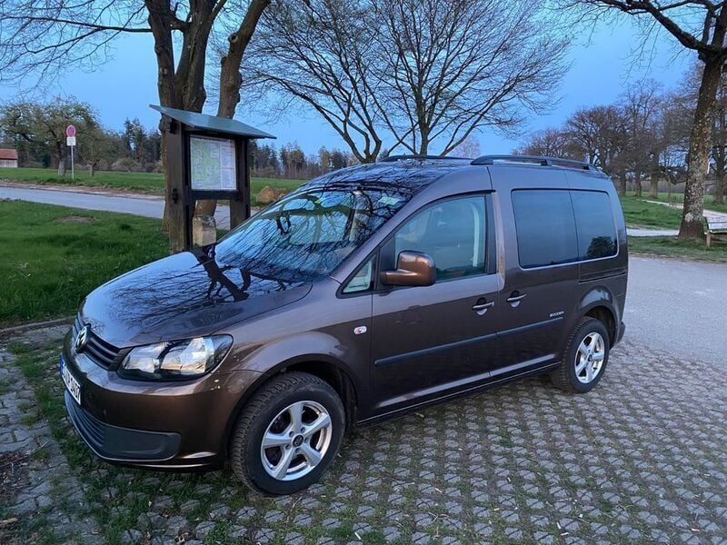 Braun Gebraucht 2014 VW Caddy Trendline Van / Kleinbus | 8.750 € (Fairer Preis) - Bild 1/4