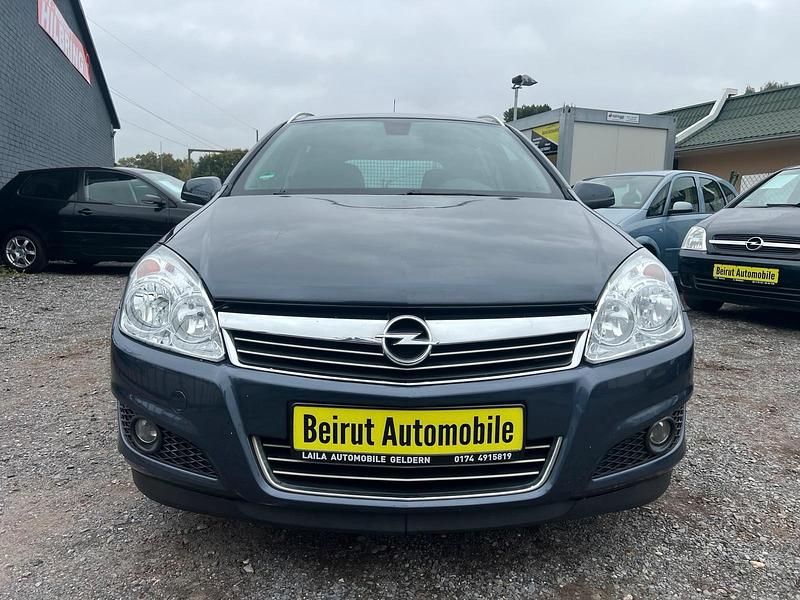 Grau Gebraucht 2007 Opel Astra Kleinwagen | 1.499 € (Fairer Preis) - Bild 1/4