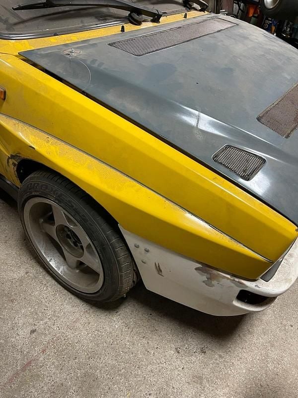 Gebraucht Lancia Delta 196 PS (144 kW) 1989 Gelb Kleinwagen