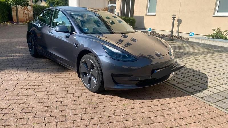 Gebraucht Tesla Model 3 208 kW (283 PS) 2022 Grau Limousine