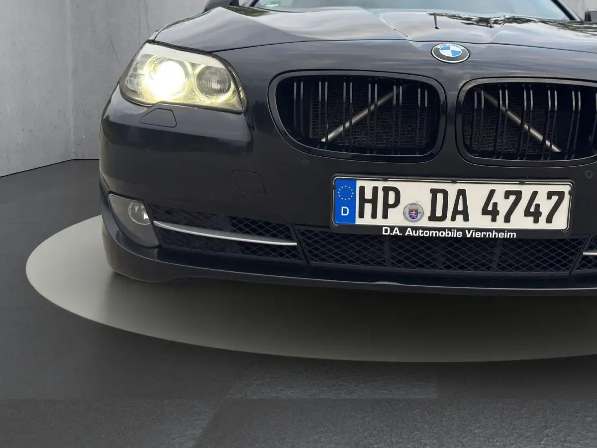 Gebraucht BMW 525 218 PS (160 kW) 2012 Schwarz Kombi