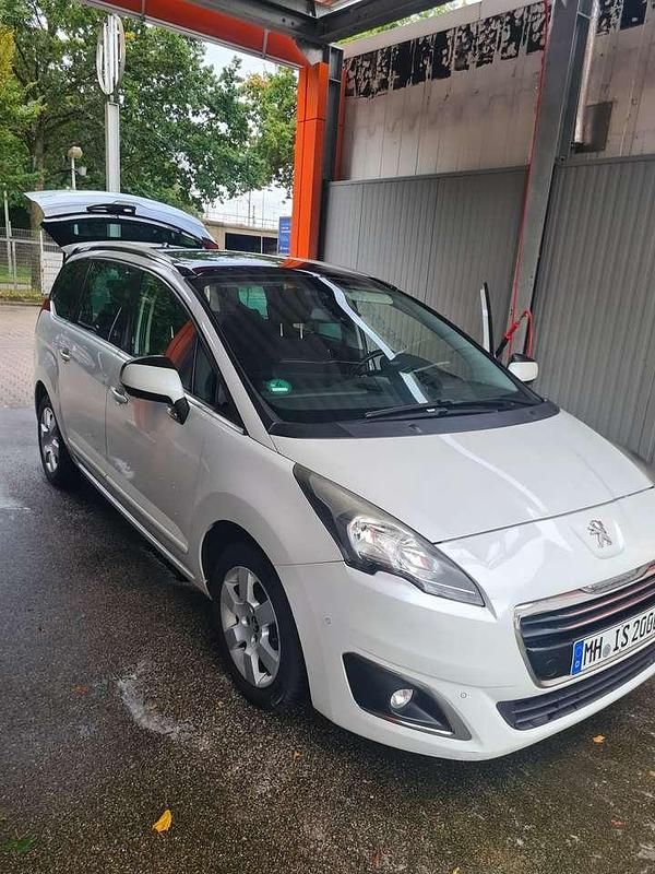 Gebraucht Peugeot 5008 Allure 120 PS (88 kW) 2014 Orange Van / Kleinbus