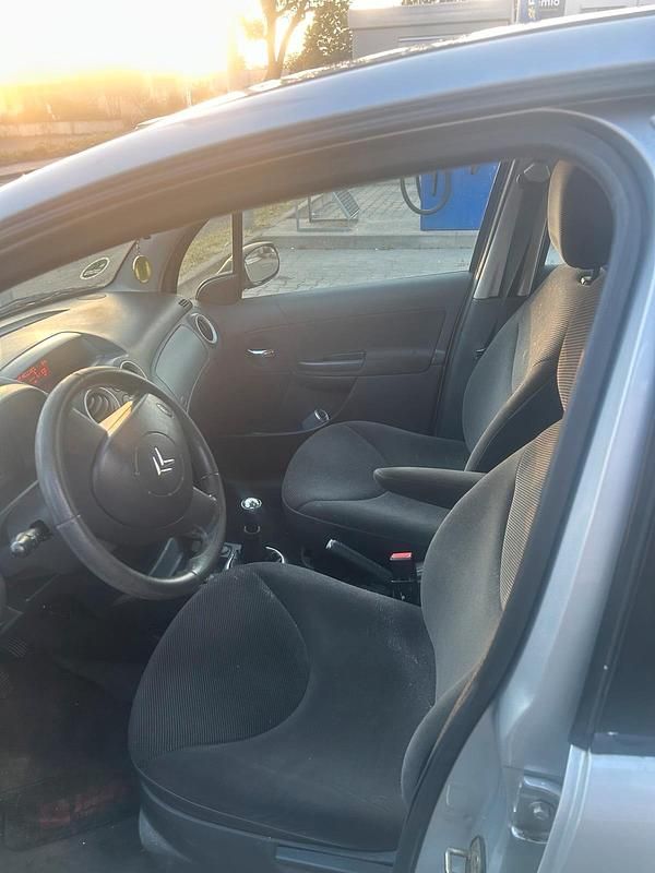 Silber Gebraucht 2005 Citroën C3 Kleinwagen | 1.500 € (Fairer Preis) - Bild 1/4
