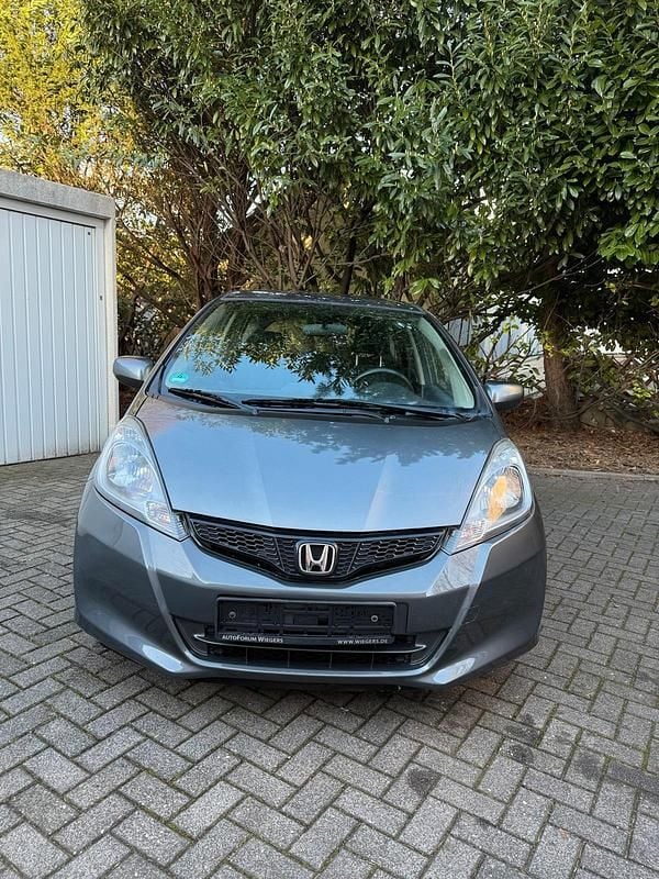 Gebraucht Honda Jazz 90 PS (66 kW) 2014 Grau Kleinwagen