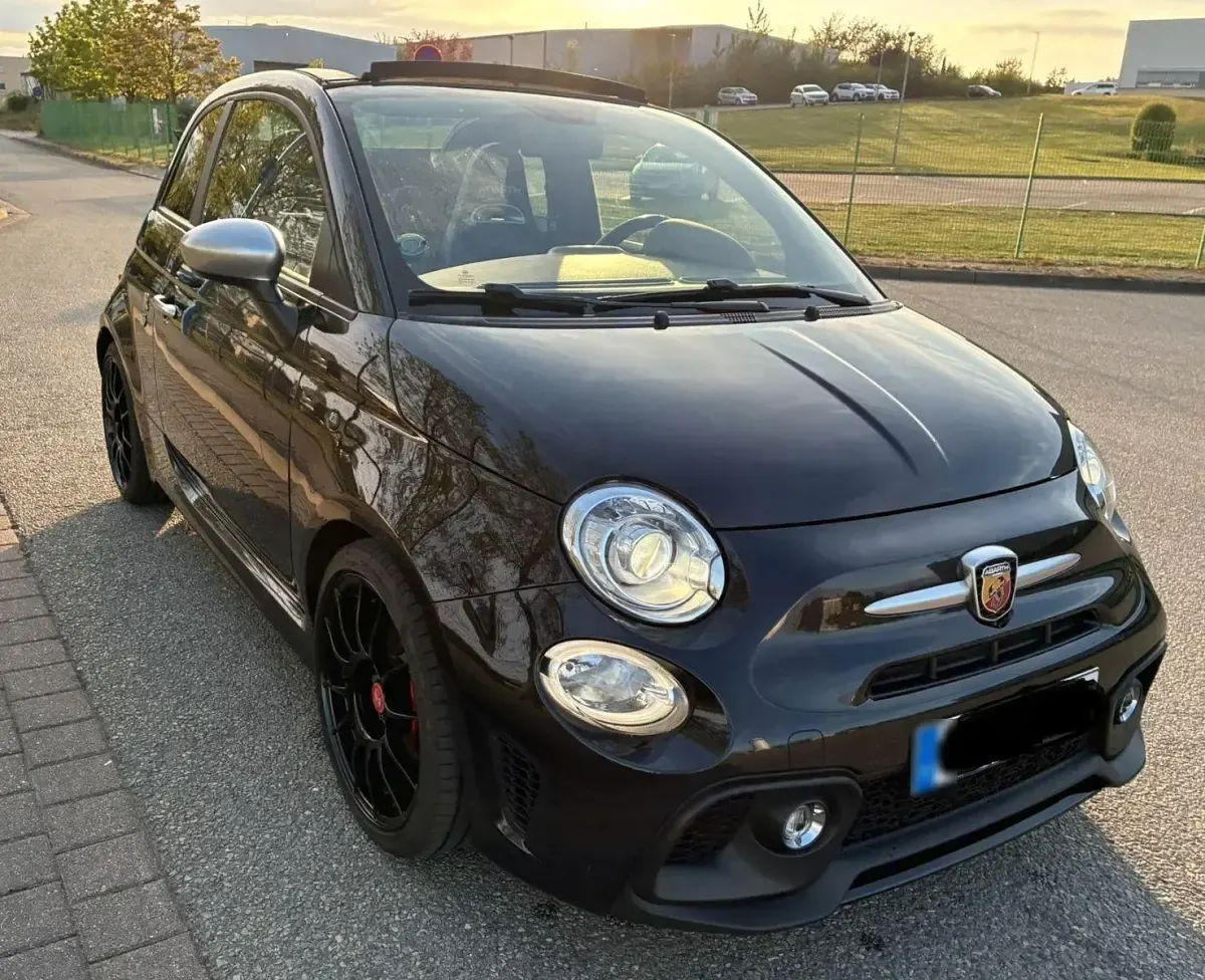 Gebraucht Abarth 595C Turismo 197 PS (144 kW) 2018 Schwarz Cabrio