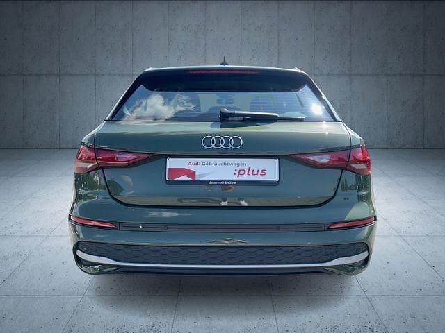Gebraucht Audi A3 Ambiente 150 PS (110 kW) 2024 Distriktgrün metallic Limousine