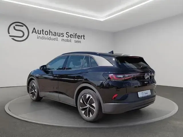 Gebraucht VW ID.4 Pro Performance 150 kW (204 PS) 2022 Mythosschwarz metallic (metallic) SUV