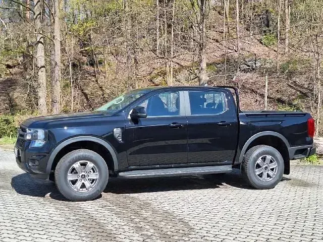 Neu Ford Ranger XLT 170 PS (125 kW) 2026 Schwarz Pickup