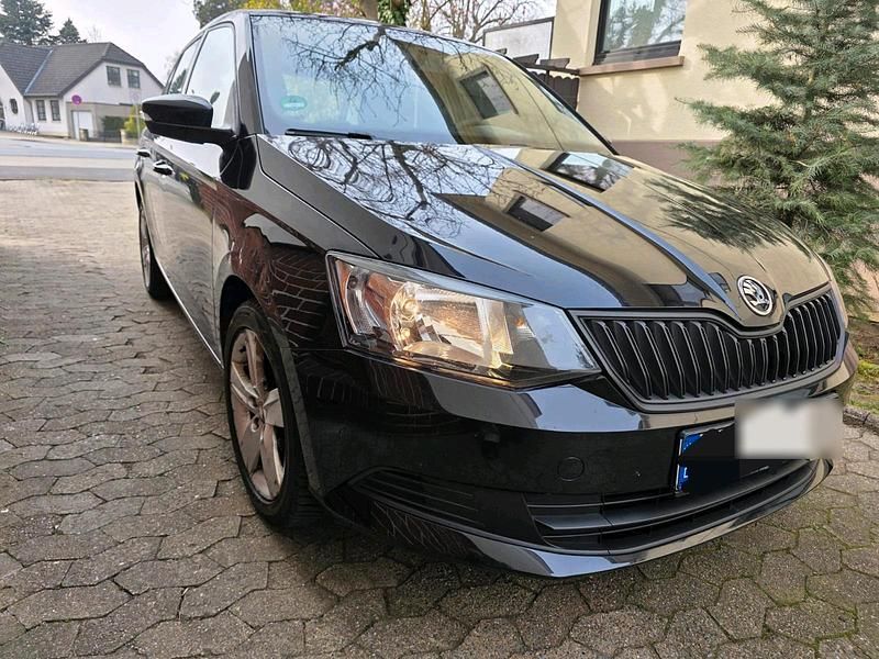 Gebraucht Skoda Fabia 60 PS (44 kW) 2017 Schwarz Kleinwagen