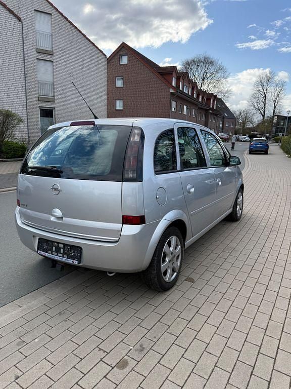 Gebraucht Opel Meriva Edition 90 PS (66 kW) 2007 Silber Van / Kleinbus