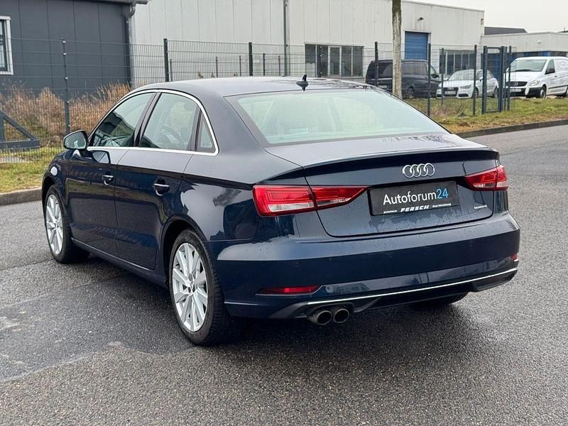 Gebraucht Audi A3 Design 190 PS (139 kW) 2018 Blau Limousine