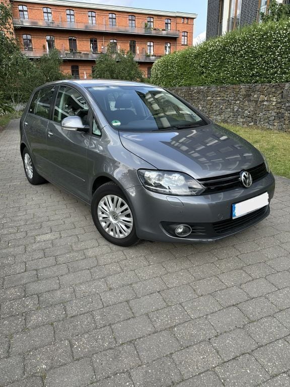 Grau Gebraucht 2013 VW Golf Plus Van / Kleinbus | 7.890 € (Guter Preis) - Bild 1/4