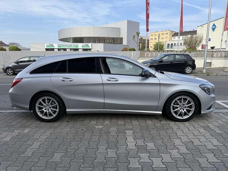 Gebraucht Mercedes CLA180 122 PS (89 kW) 2016 Grau Limousine